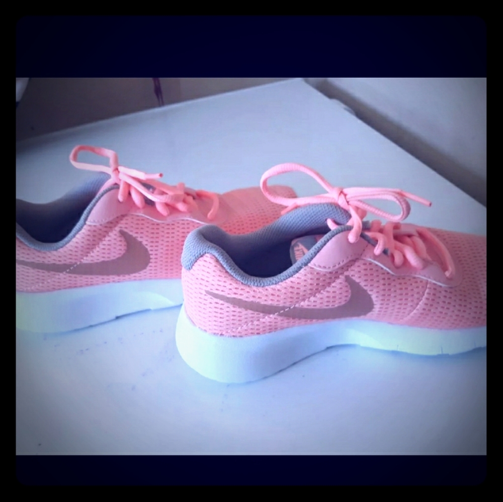 Kid Nike size 4